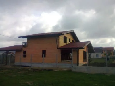 Case din lemn masiv - Comuna Bistra / Alba