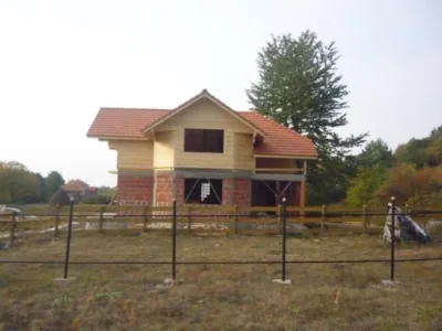 Case din lemn masiv - Comuna Bistra / Alba