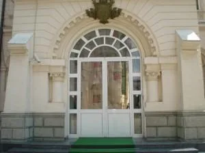 Usi - ferestre - obloane si pergole din lemn - Alexandria