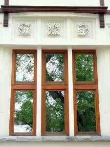 Usi - ferestre - obloane si pergole din lemn - Alexandria