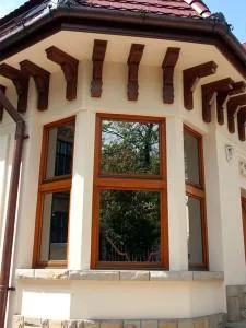 Usi - ferestre - obloane si pergole din lemn - Alexandria