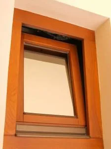 Usi - ferestre - obloane si pergole din lemn - Alexandria