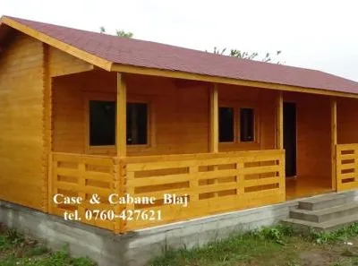 Case din lemn masiv - Blaj