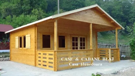 Case din lemn masiv - Blaj
