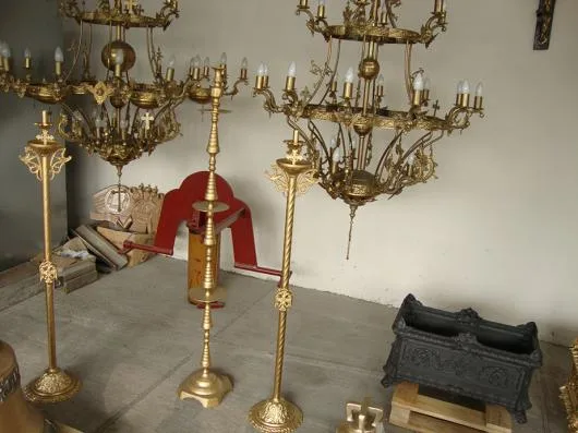 Clopote de biserica - statui - obiecte bisericesti si de arta - Ramnicu Valcea