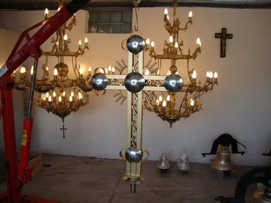 Clopote de biserica - statui - obiecte bisericesti si de arta - Ramnicu Valcea