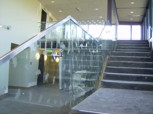 Geamuri - oglinzi - mobilier din sticla - Bucuresti