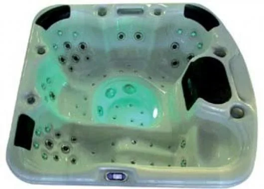 Deva - Piscine - spa - jacuzzi - accesorii piscine