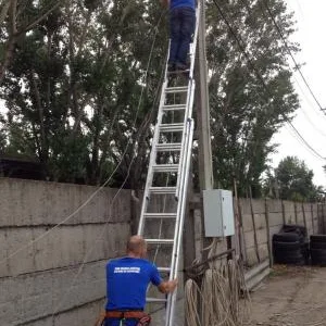 CAR MEDIA CENTER instalare si comercializare sisteme antiefractie Focsani