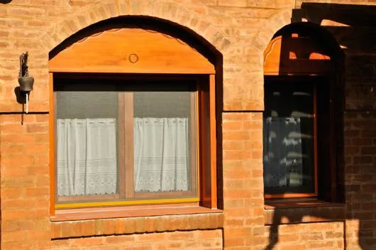 Ferestre - usi - scari si obloane din lemn - Timisoara