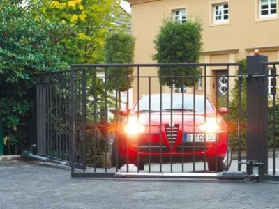 Usi si porti de garaj - de interior si industriale - Bucuresti