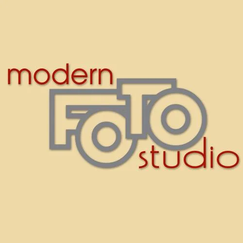 MODERN PHOTO STUDIO