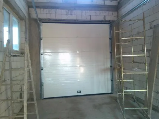 Usi de garaj - usi industriale - automatizari - Falticeni / Suceava
