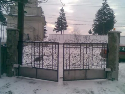 Usi de garaj - usi industriale - automatizari - Falticeni / Suceava