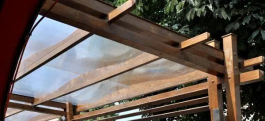 Ferestre si usi din lemn stratificat - Arad