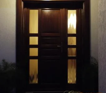 Ferestre si usi din lemn stratificat - Arad