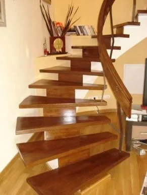 Scari interioare din lemn - Piatra Neamt