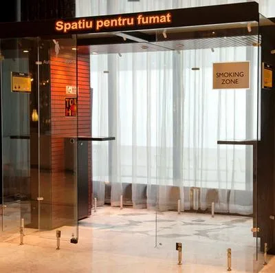 CABINE PENTRU FUMAT