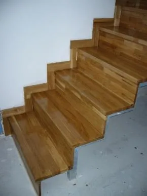 Scari si balustrade lemn - Piatra Neamt