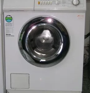 Servicii complete de - spalatorie haine si curatatorie Arad