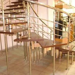 Scari si balustrade din lemn - Bucuresti