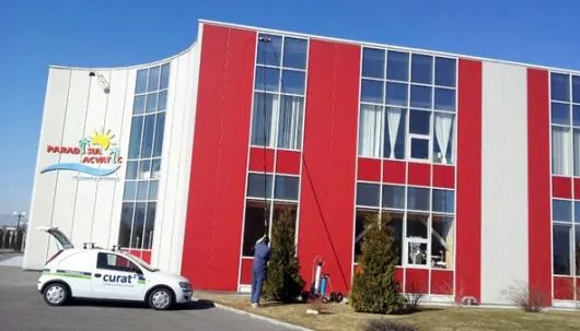 Curat La Patrat Servicii curatenie Brasov