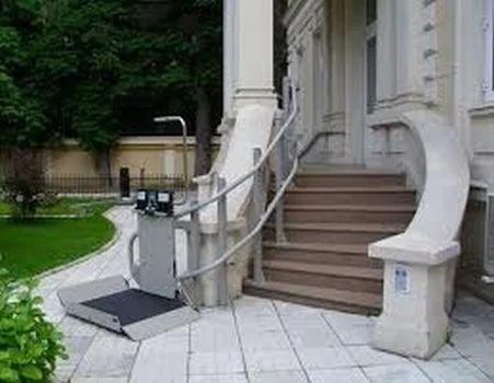 Modernizari - intretinere - reparatii lifturi Bistrita