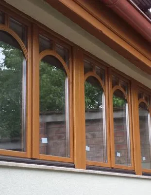 Usi de interior - usi de exterior si ferestre din lemn stejar - Ciugud / Alba