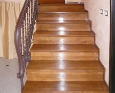 Usi de interior - usi de exterior si ferestre din lemn stejar - Ciugud / Alba