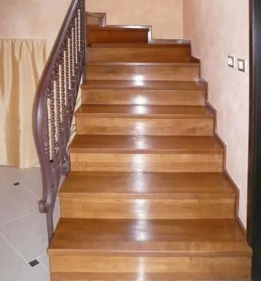 Usi de interior - usi de exterior si ferestre din lemn stejar - Ciugud / Alba