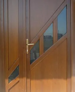 Usi de interior - usi de exterior si ferestre din lemn stejar - Ciugud / Alba