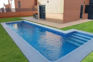 Constructie si accesorii piscine Prahova