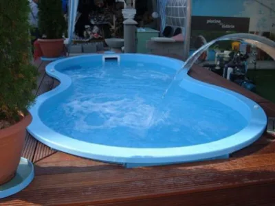 Oradea - Piscine din polipropilena si beton armat