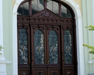 Ferestre si usi din lemn stratificat - Bucuresti