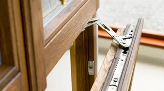 Ferestre si usi din lemn stratificat - Bucuresti