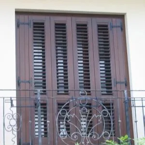 Ferestre si usi din lemn stratificat - Bucuresti