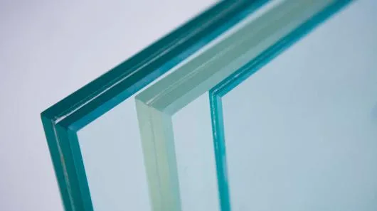 Ferestre si usi din lemn stratificat - Bucuresti