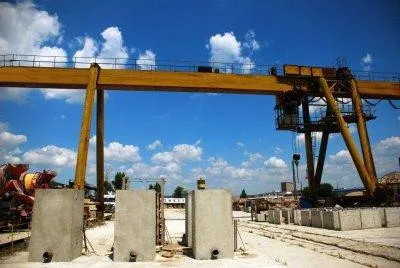 Constructii metalice si fabricate din beton - Oradea
