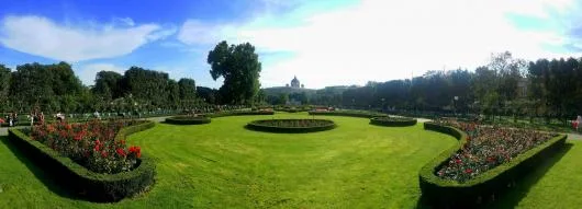 Bucuresti - Amenajare si intretinere spatii verzi