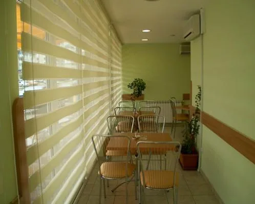 Jaluzele - rolete - porti de garaj - tamplarie PVC - Santion / Bihor