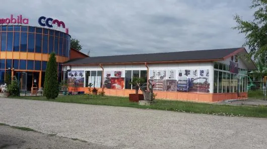 Comanesti / Bacau - Echipamente de curateniie si logistica