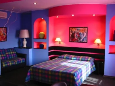 EZZO DESIGN