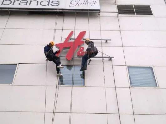 Alpinism utilitar Bucuresti