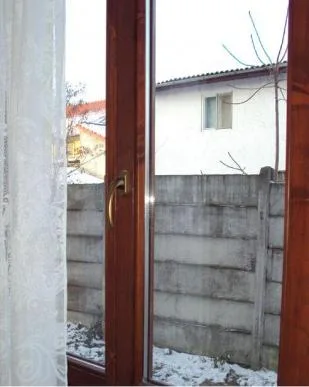 Usi - ferestre si mobila din lemn - Oradea