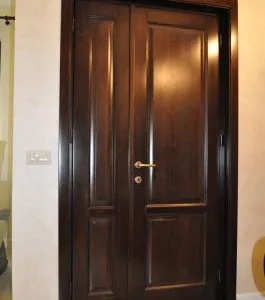 Usi si scari din lemn masiv realizate la comanda - Margineni / Bacau