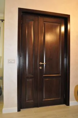 Usi si scari din lemn masiv realizate la comanda - Margineni / Bacau