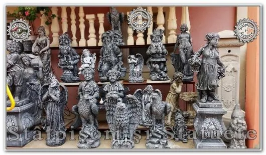 Cocorova / Mehedinti - Ornamente de gradina din beton