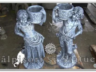 Cocorova / Mehedinti - Ornamente de gradina din beton