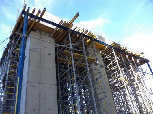 Bucuresti - Constructii - amenajari interioare si exterioare