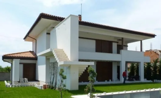 Bucuresti - Constructii - amenajari interioare si exterioare